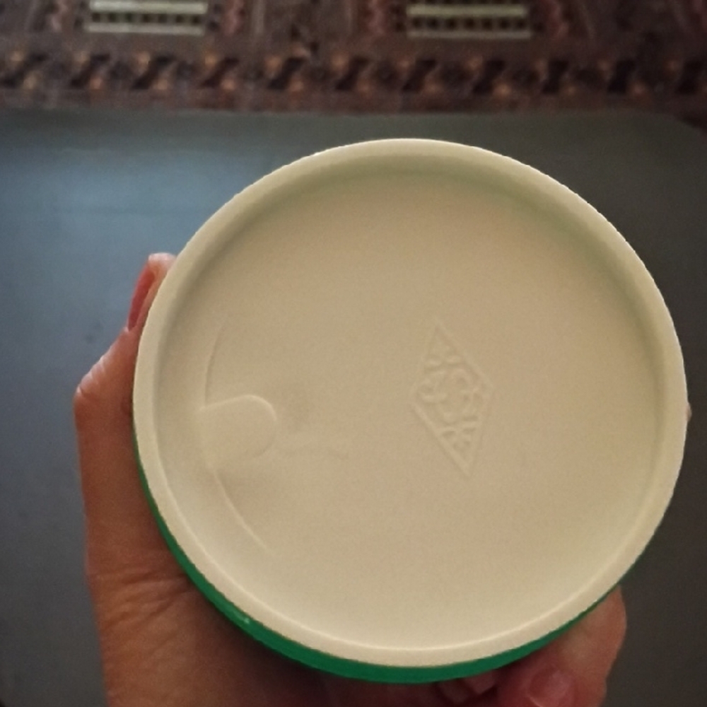Sol de Janeiro Cream with White Lid - Picture 5 of 6